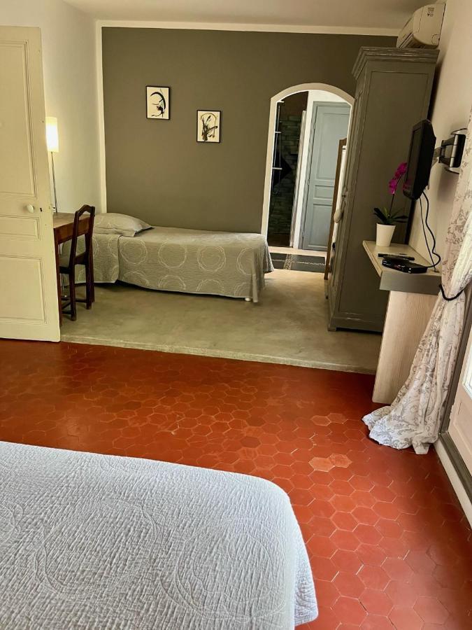La Maison De Justine Grimaud Kültér fotó
