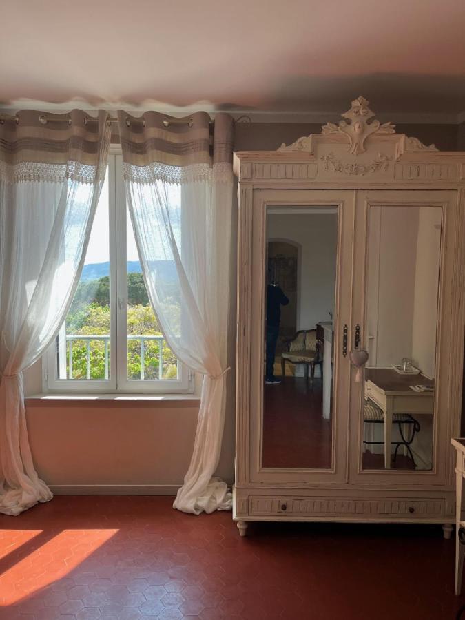 La Maison De Justine Grimaud Kültér fotó